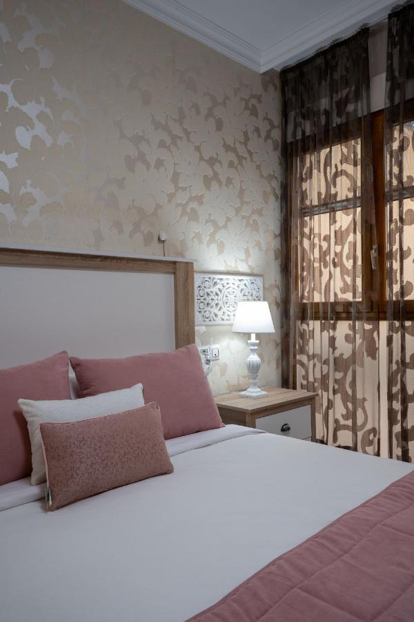 Reina Aixa- Apartamento Centro Granada Bagian luar foto